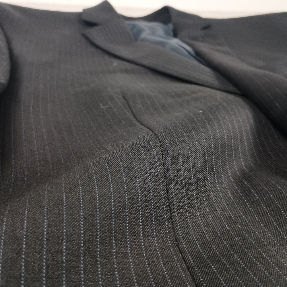 Joseph Abboud 42R 36x31 Blue Pinstripe Mens Suit - Picture 4 of 16
